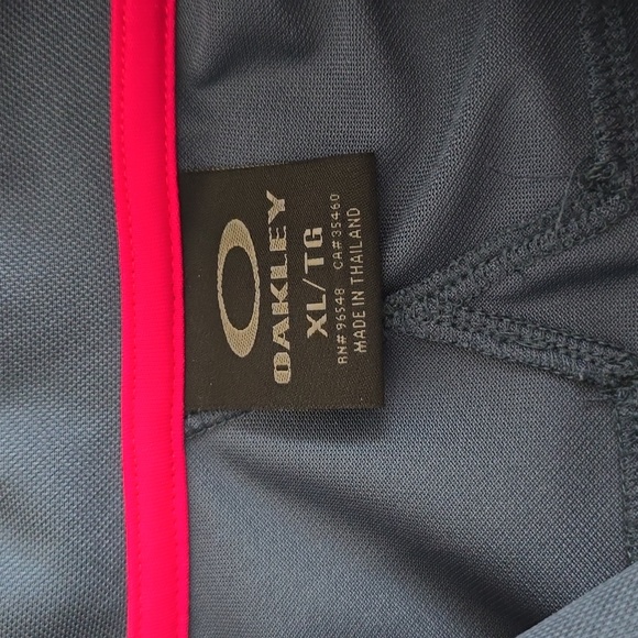 Oakley Men's Blue Pink Ombre Stripes Short Sleeve Polo Golf Shirt Size XL - Picture 13 of 14